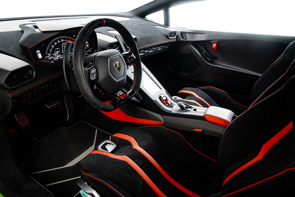 Gallery image 7 of 18