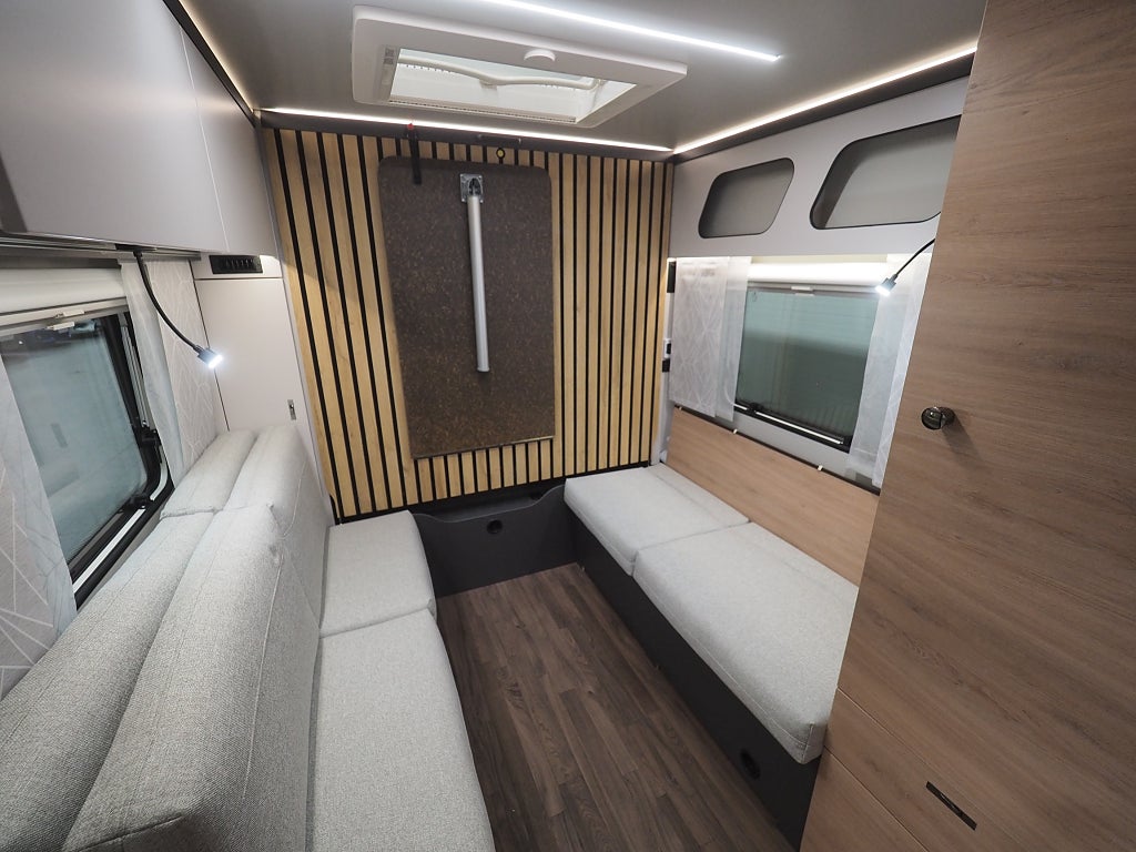 Knaus Yaseo 340 PX EL-bilsanpassad I AC I Induktionsspis