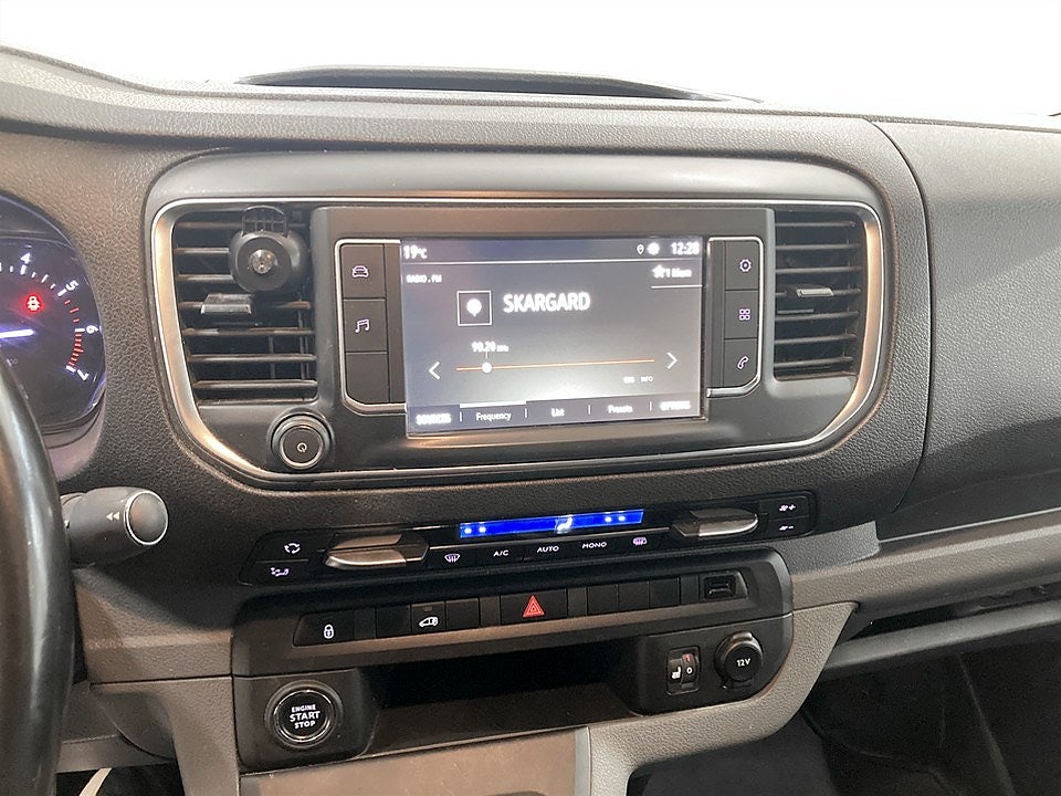 Bild på Opel Vivaro Premium 2.0 120hk L3 - B-KAMERA, CARPLAY