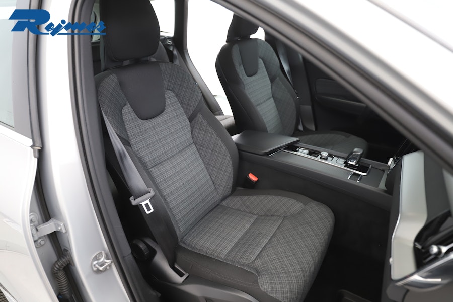 Volvo XC60 Recharge T6 Core Edition 2023, bild 7/56