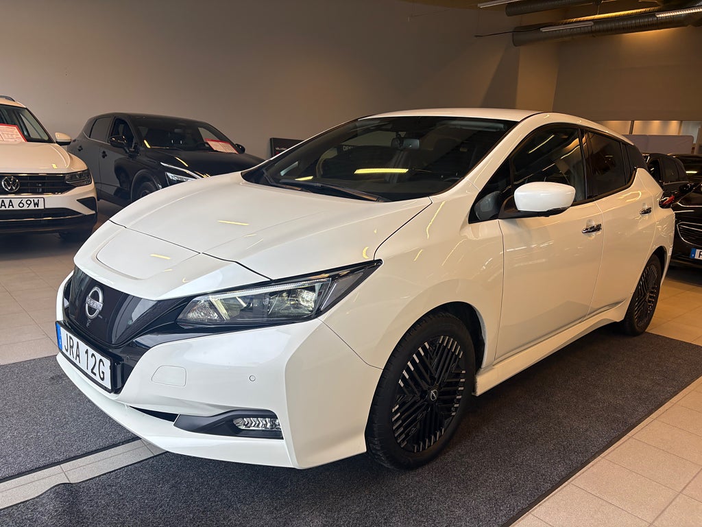 Nissan Leaf N-Connecta 39 kWh Navi 360-kamera 