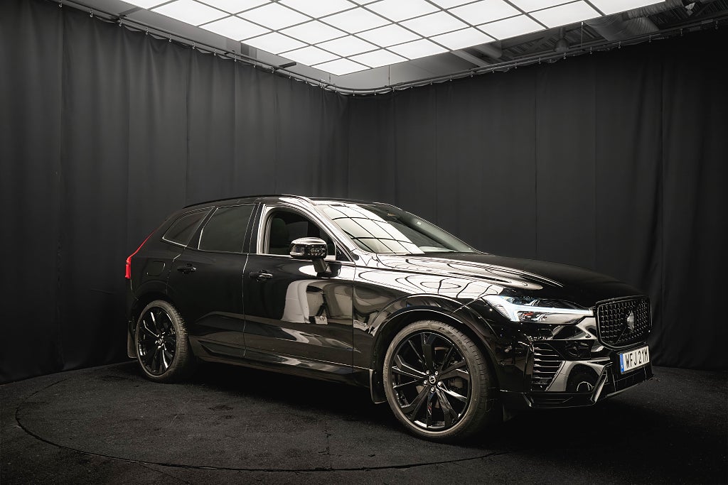 Volvo XC60 T6 AWD ULTRA BLACK LUFT PANO DRAG B&W HUD 360°  MOMS