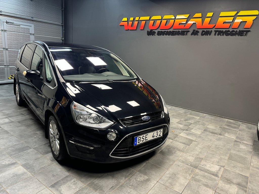 Ford S-Max 1.6 TDCi Business 7 sits pano