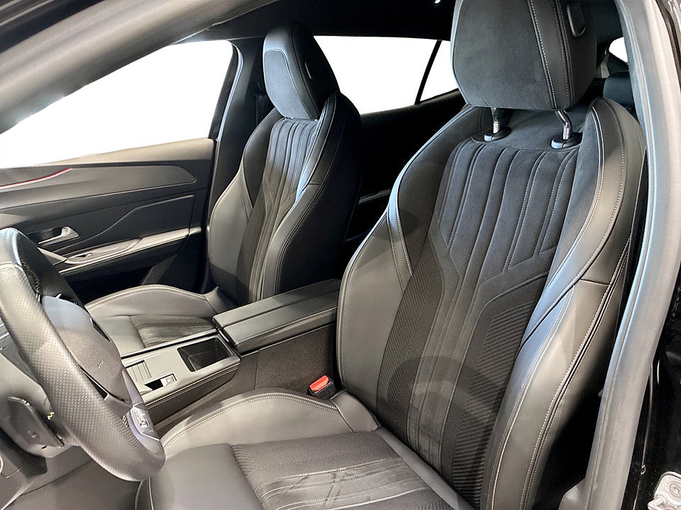 Bild på Peugeot 408 GT 1.2 PT 130hk Aut B-KAMERA NAVI