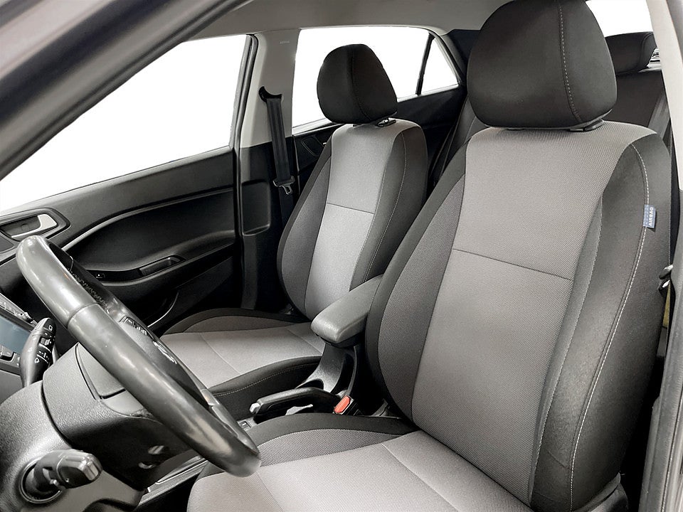 Bild på Hyundai i20 Comfort Premium 1.2 84hk B-KAMERA CARPLAY NYSERVAD