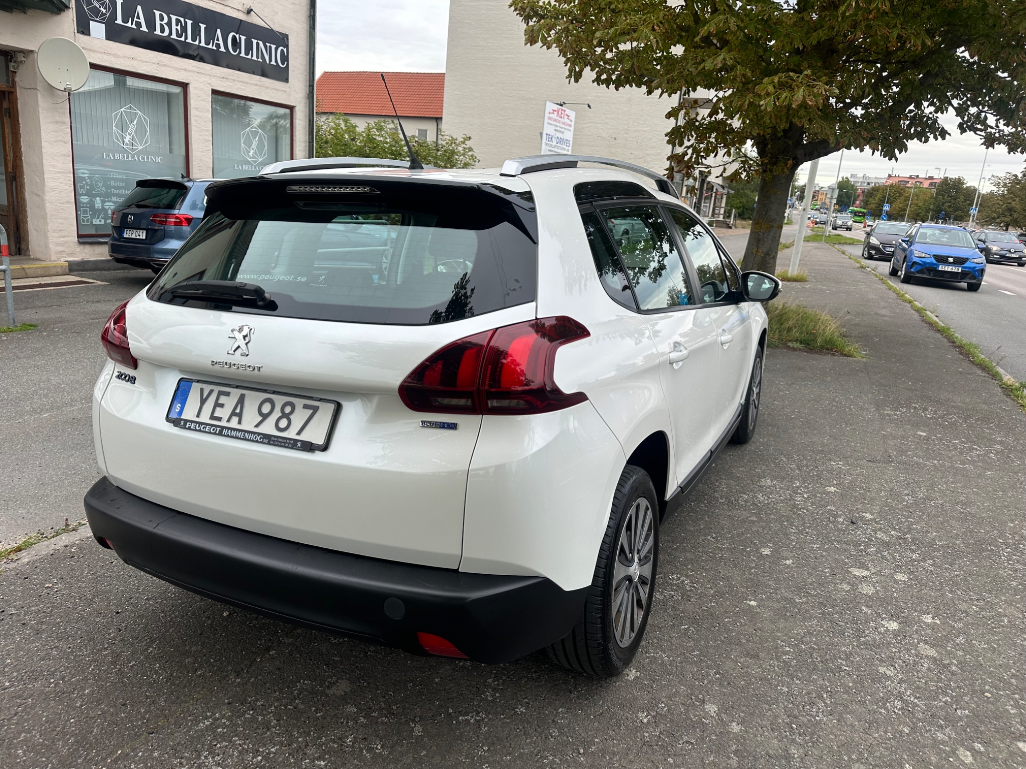 Peugeot 2008 1.6 BlueHDi 100 8v Euro 6 2016, bild 5/10