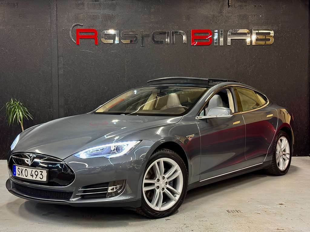 Tesla Model S P85 421hk, 7 sits, Pano, Skinn, Luftfjädring