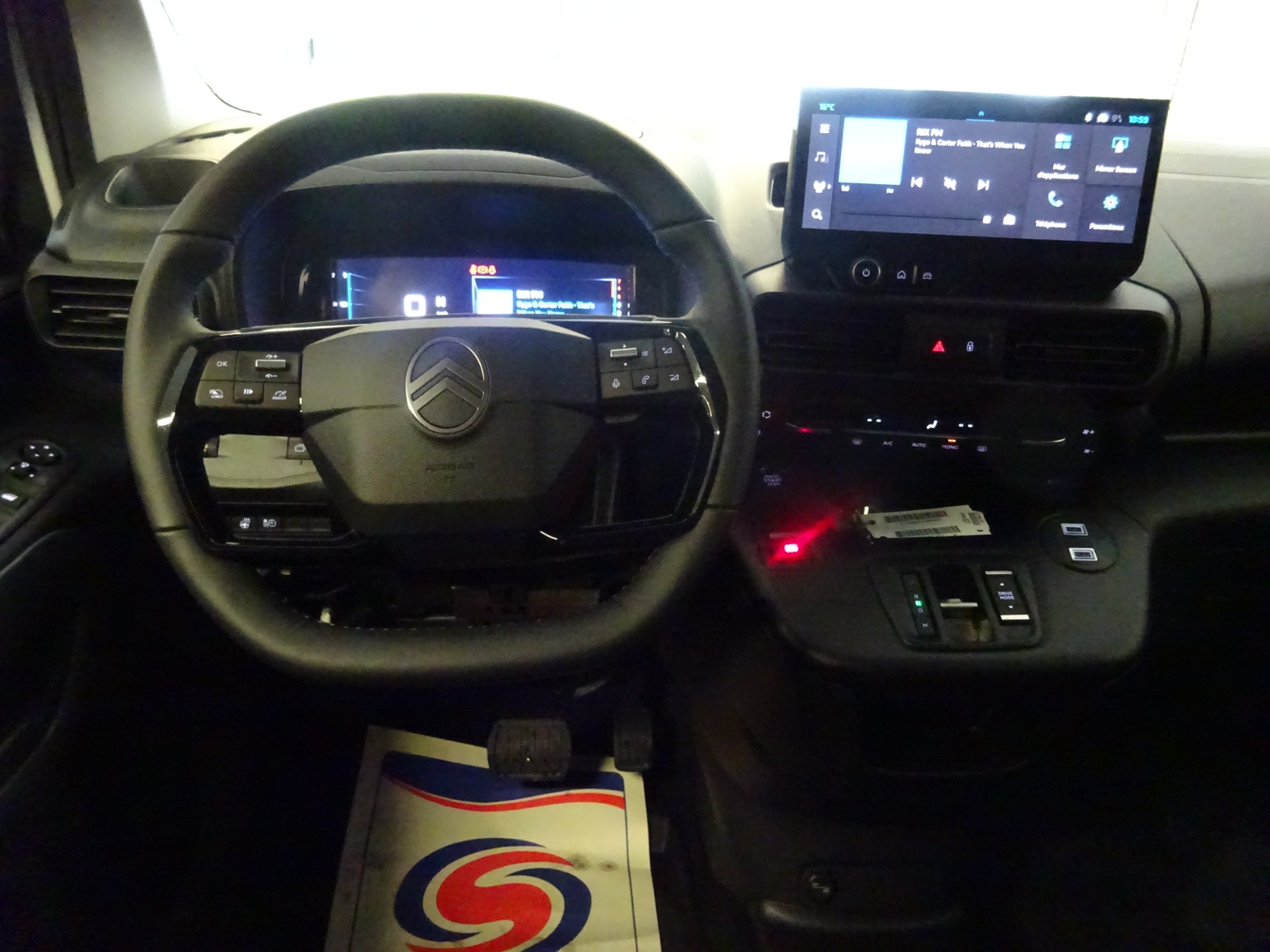 Citroen Berlingo 2026, bild 4/34