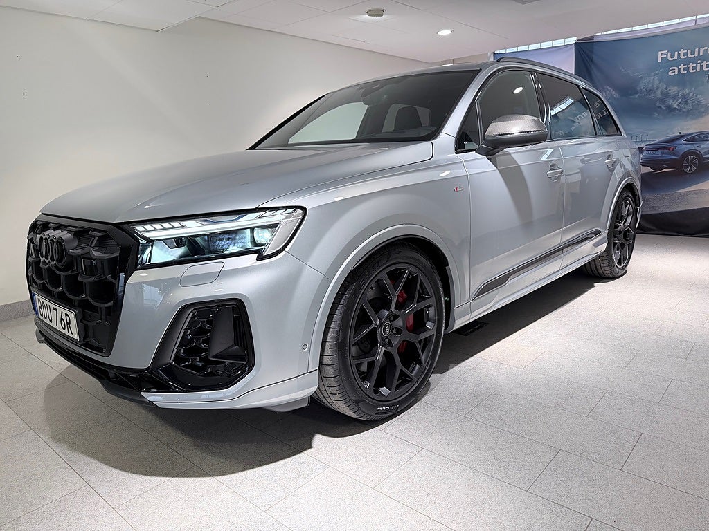 Audi Q7 TFSI e quattro 490hk / S-Line Black Carbon / Omg lev /