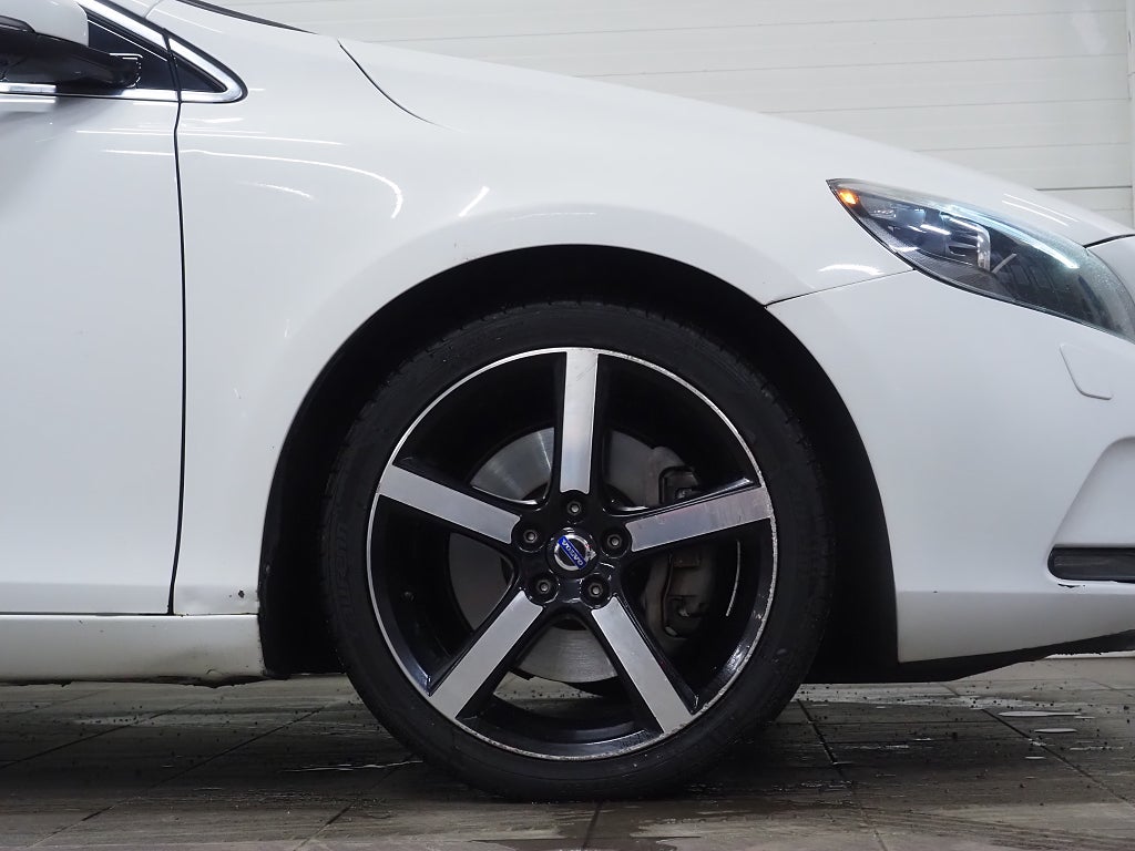 Volvo V40 D3 Geartronic Summum Drag Kamera D-Värm Skinn 2014