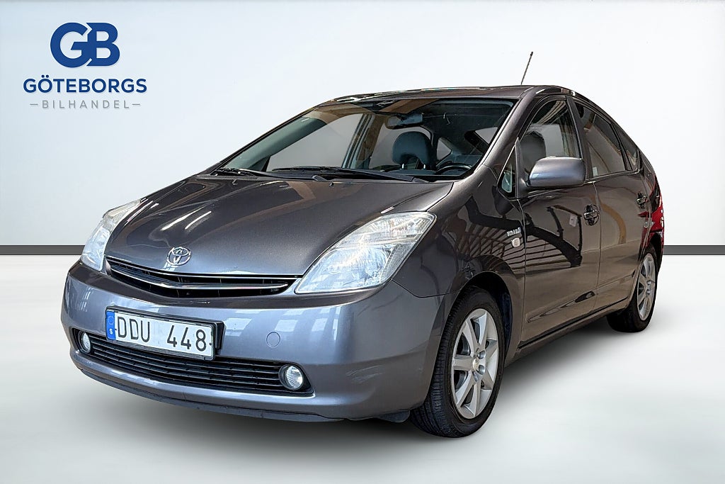 Toyota Prius 1.5 VVT-i + 3CM CVT 