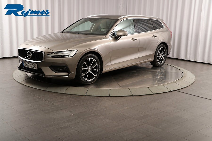 Volvo V60 D4 Momentum Advanced SE II