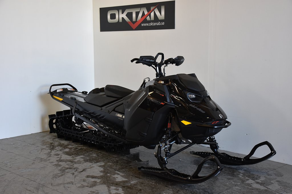 Ski-Doo Summit EXP 850 E-TEC T