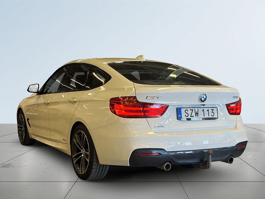 BMW 335i GT M Sport 1 Ägare/Pano/Kamera/MoK/HK-Ljud/S&V/Skinn