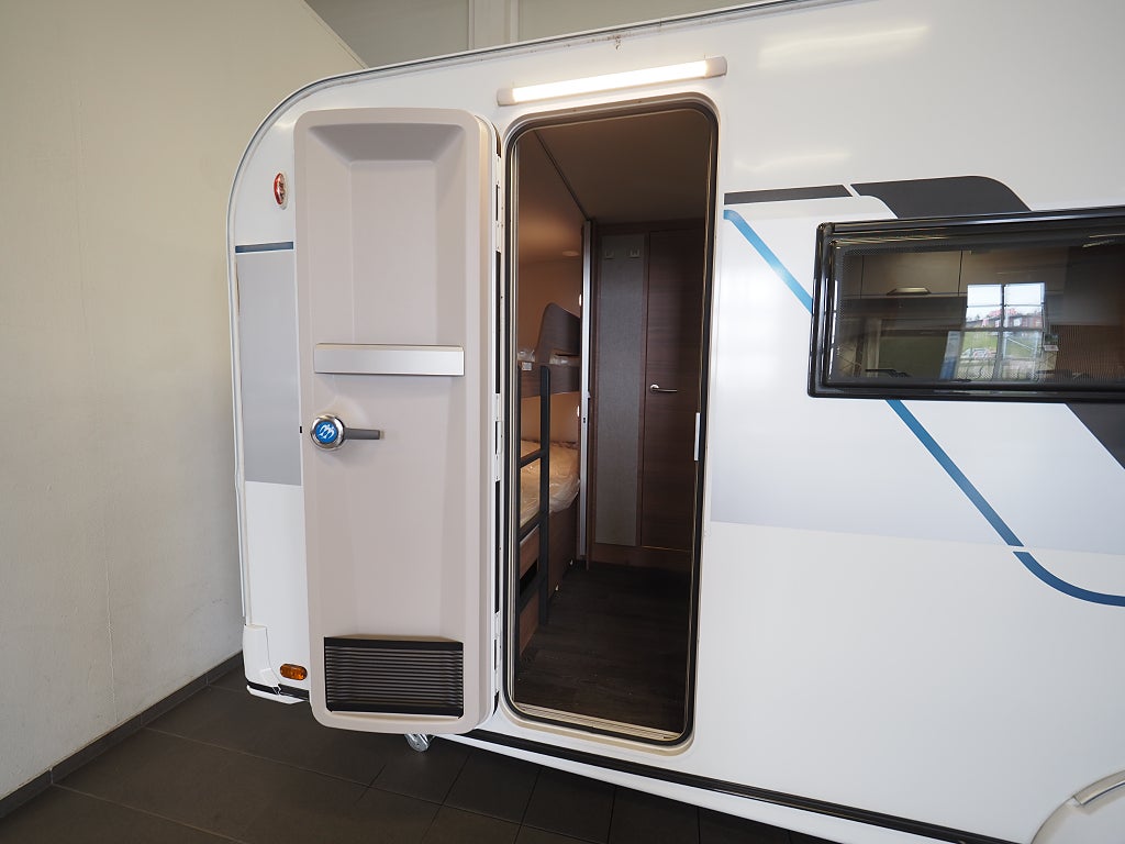 Knaus Sport 500 QDK Design Paket I Golvvärme