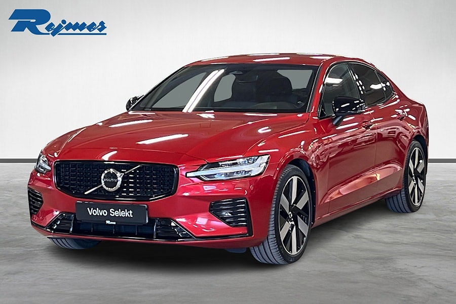 Volvo S60 Recharge T6 II Plus Dark