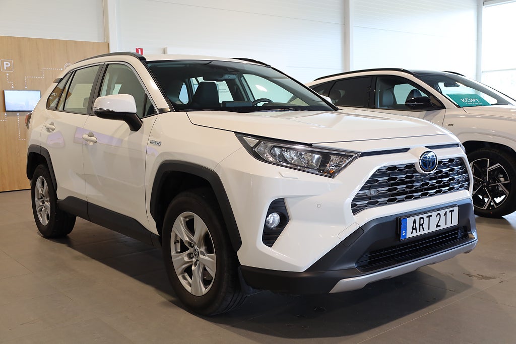 Toyota RAV4 Hybrid AWD-i E-CVT Active Kamera Rattvärme Keyless 2021