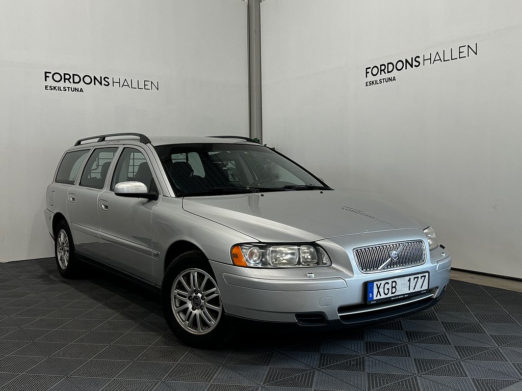 Volvo V70 2.4 Business | Automat | SoV-hjul | Nybesiktad 