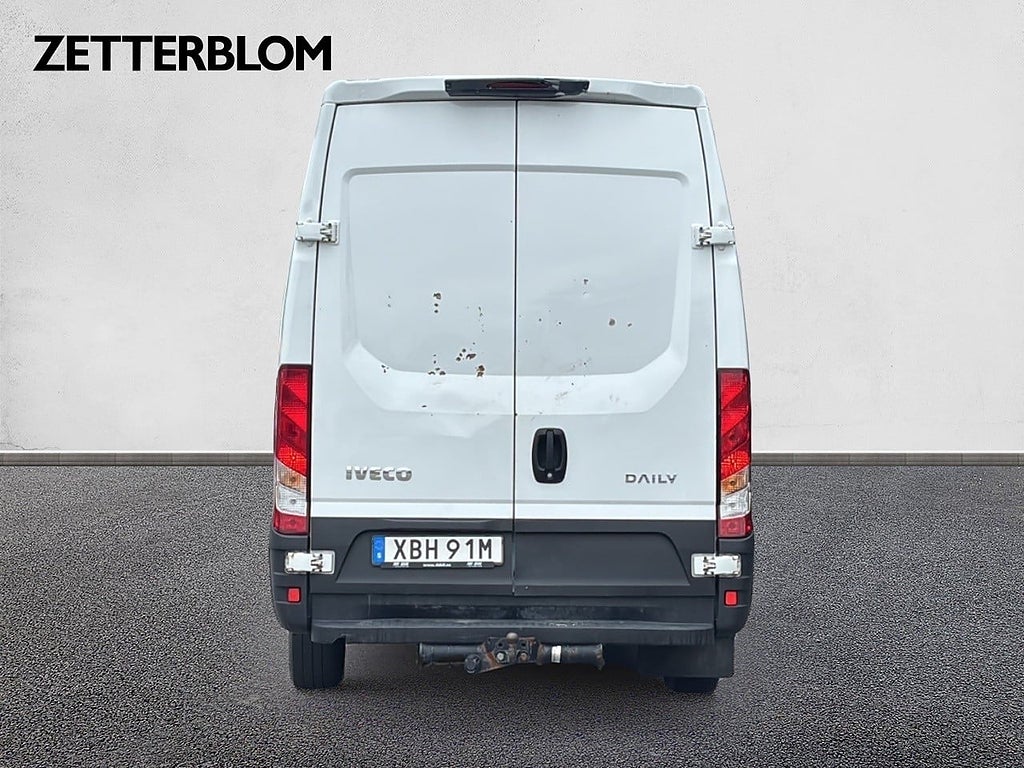Transportbil - Skåp Iveco Daily 4 av 13