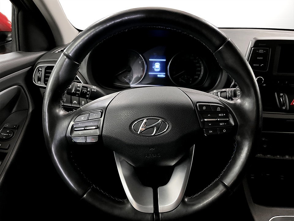 Bild på Hyundai i30 Wagon 1.0 T-GDI 120hk - RATTVÄRME