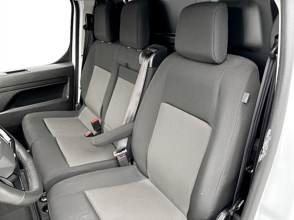 Bild på Opel Vivaro Business 2.0 BHDi 145hk Aut L3 B-KAMERA WEBASTO