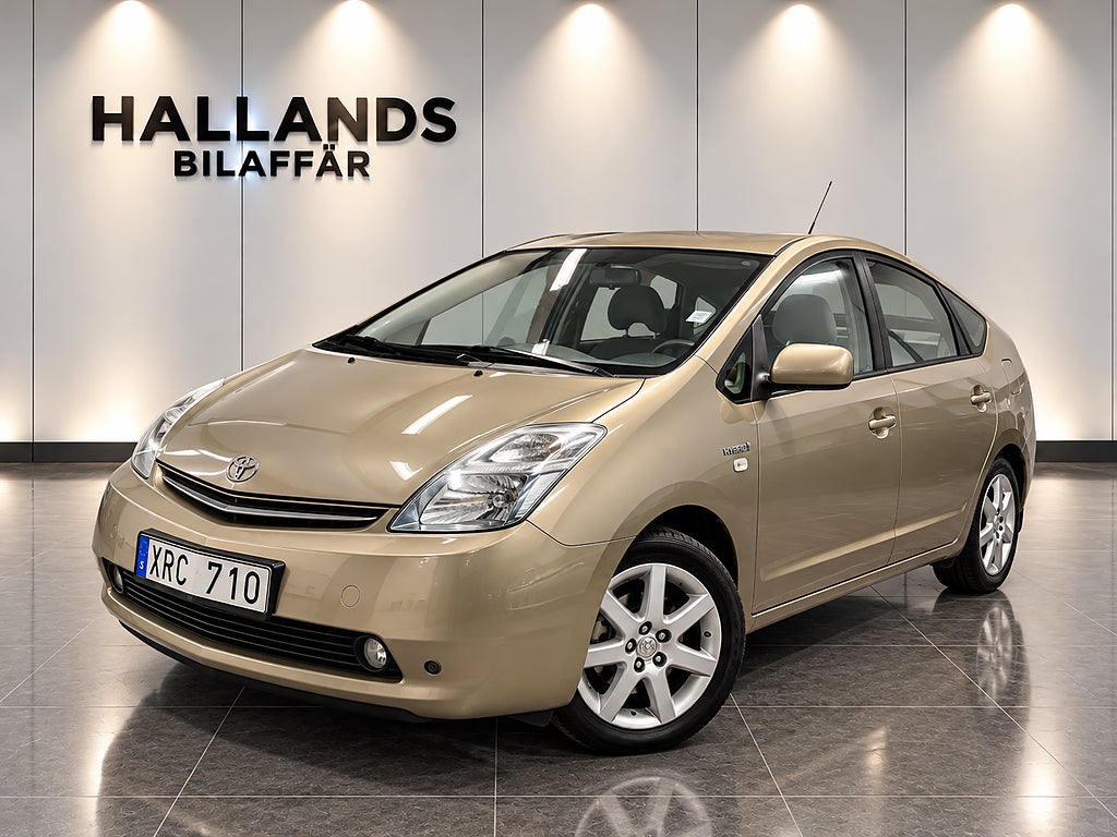 Toyota Prius 1.5 VVT-i + 3CM CVT / Automat / Nyservad 