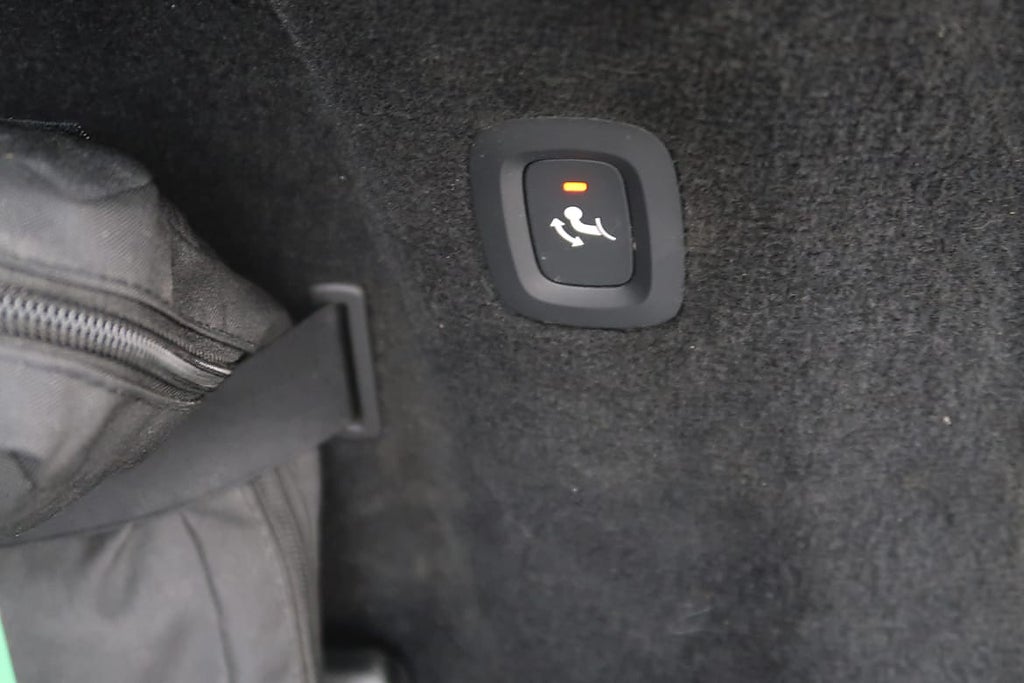 Volvo V90 Recharge T6 Core Bright