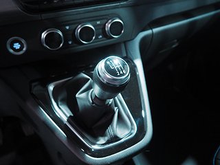 Transportbil - Skåp Nissan Townstar 18 av 20