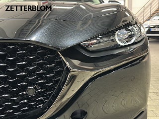 SUV Mazda CX-30 17 av 20