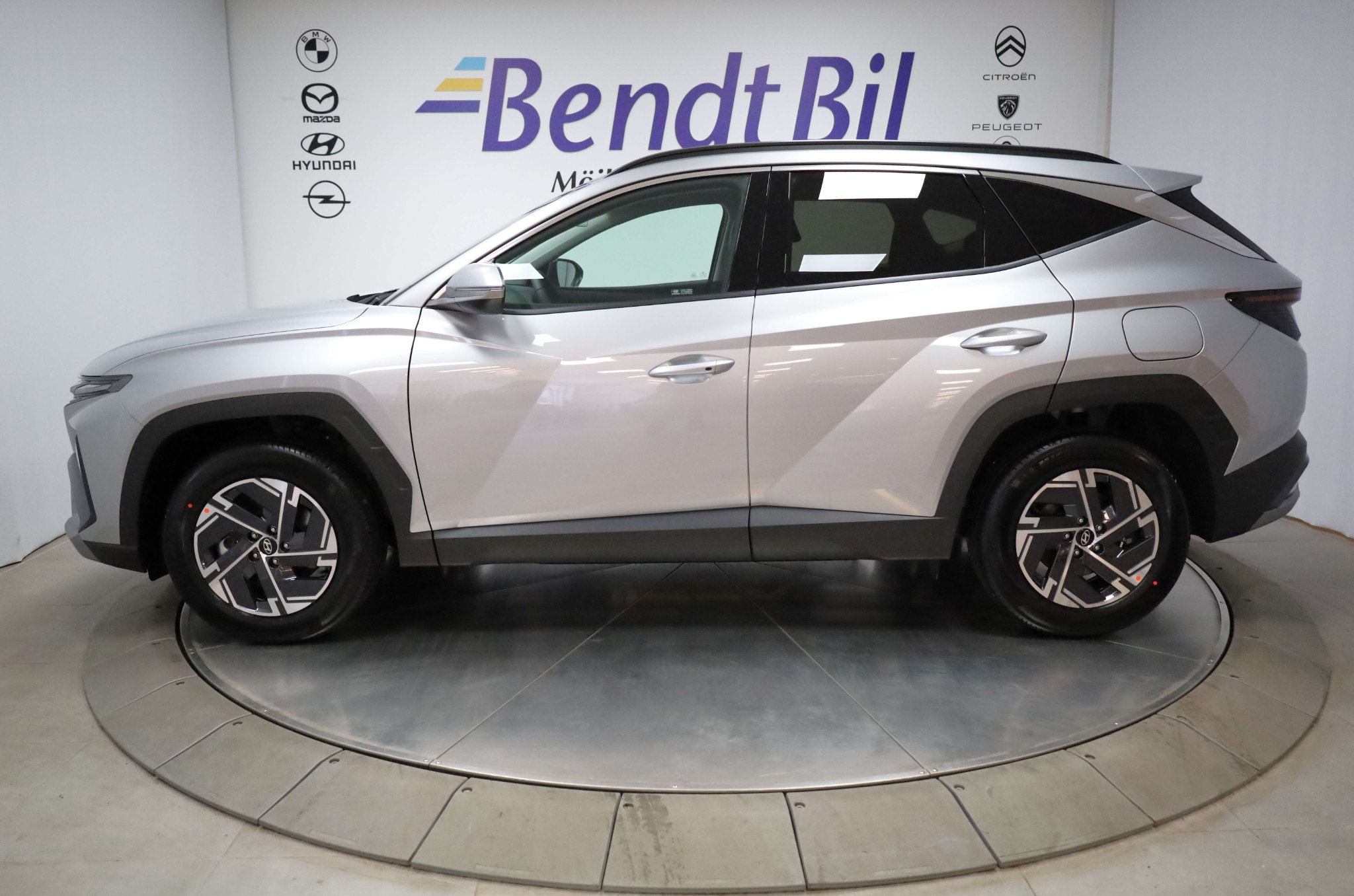 Hyundai Tucson PHEV 4WD Essential 2026, bild 4/10