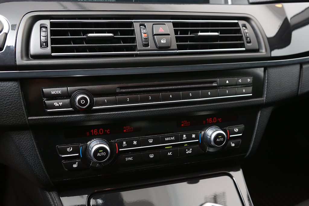 BMW 520 d xDrive 184hk Touring Aut Navi Kamera Dragkrok 2014