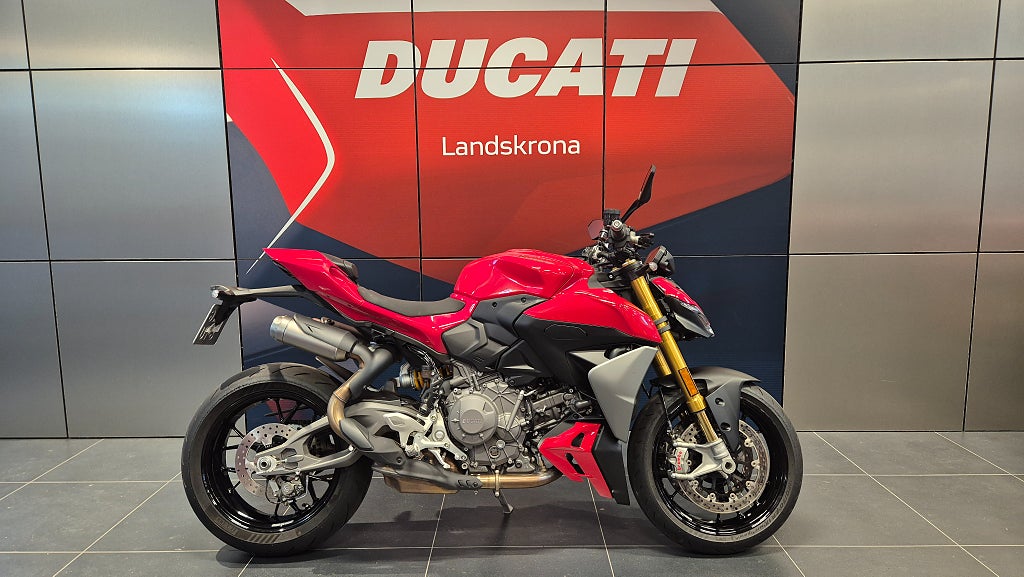 Ducati Streetfighter V2S BLACK WEEK ! Finans kampanj 3,95%