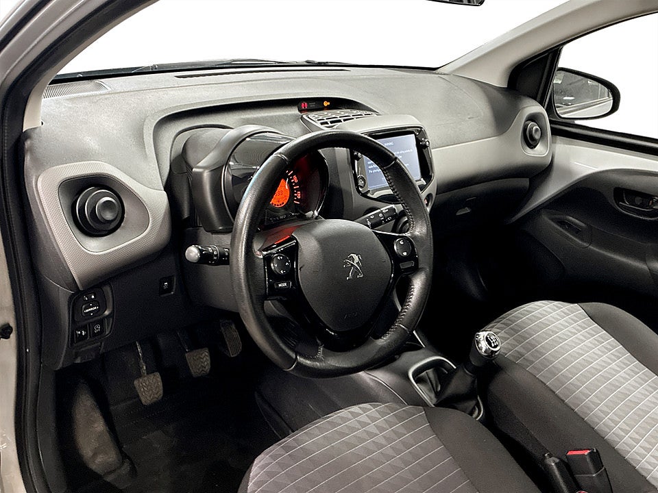 Bild på Peugeot 108 5D Active 1.0 VTi 72hk BACKKAMERA