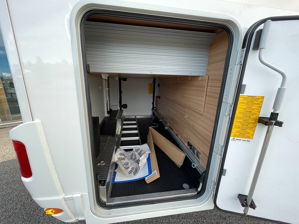 Adria Matrix 670 SC Nordkapp  / ALDE / Taksäng / 3500kg / 5bält / - Adria