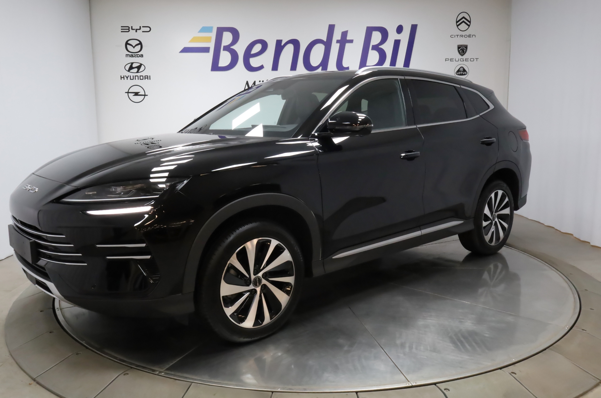 BYD Seal U DM-i 2026, bild 4/10