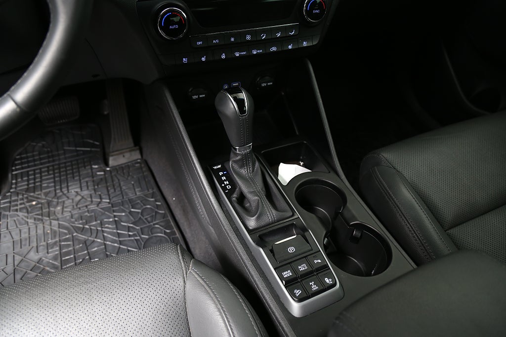 Hyundai Tucson 1,6 T-GDI Premium AWD Aut Pano Skinn 1ägare Motorv Drag 2018