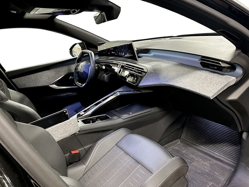 Bild på Peugeot 5008 GT Hybrid 145hk Aut KAMPANJ BRÄNSLE INGÅR