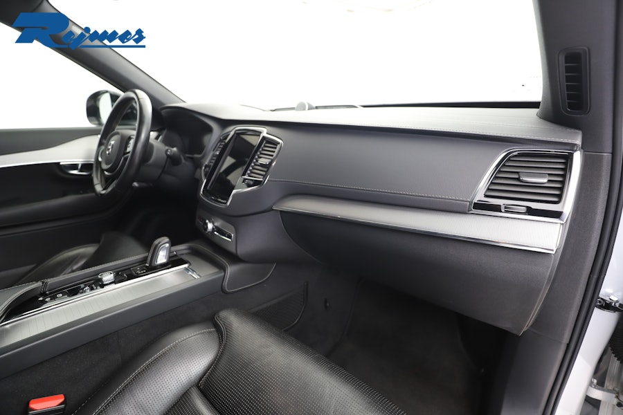 Volvo XC90 Recharge T8 R-Design 7-säten 2021, kuva 6/57
