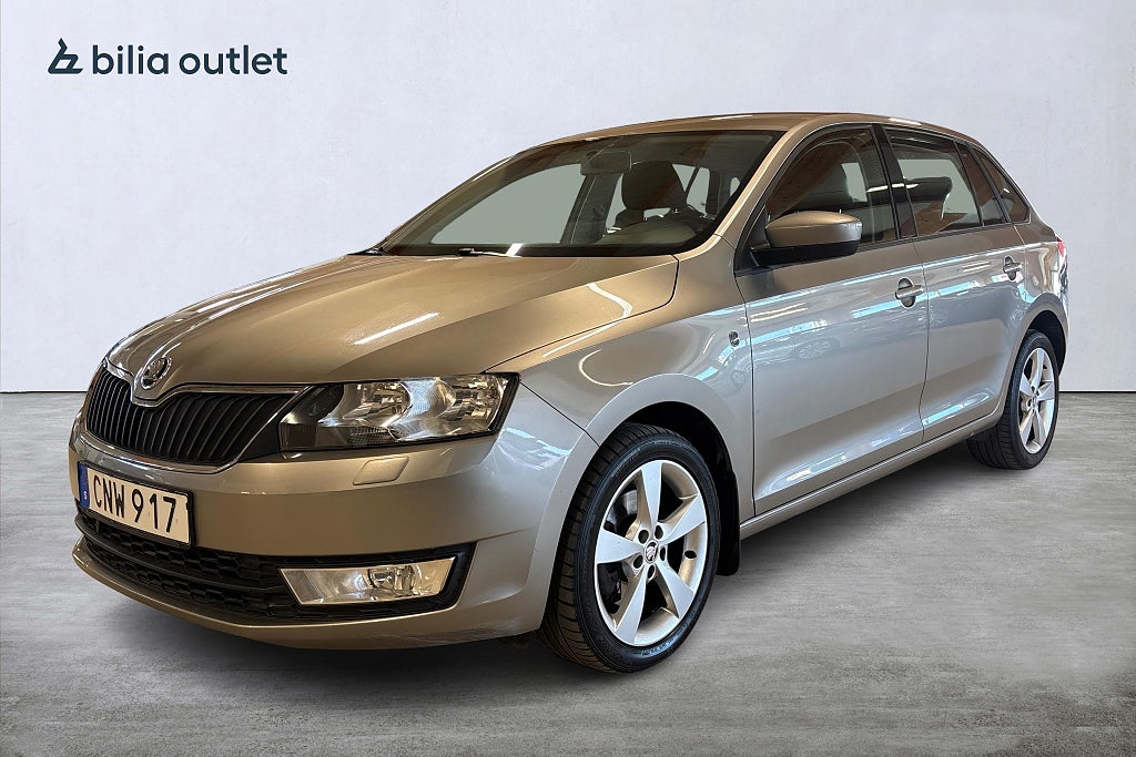 Skoda Rapid Spaceback 1.6 TDI Motorvärmare / Dragkrok / Bluetooth