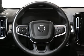SUV Volvo XC40 19 av 32