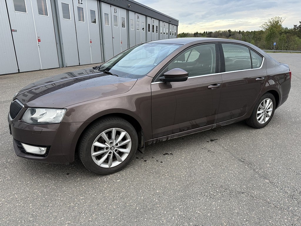 Skoda Octavia 1.2 TSI Ambition Euro 5 drag