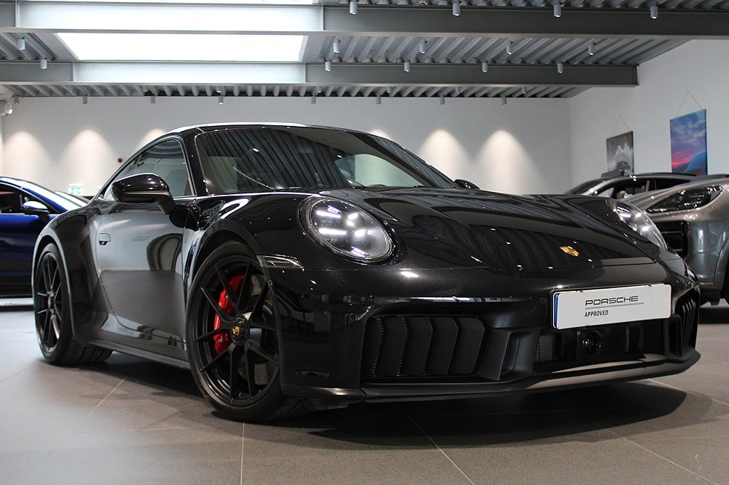 Porsche 911 Carrera 4 GTS 992.2