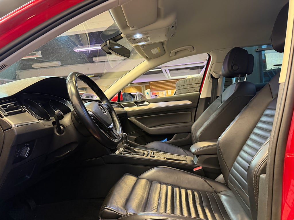 Volkswagen Passat 2018 - miniatyr 9