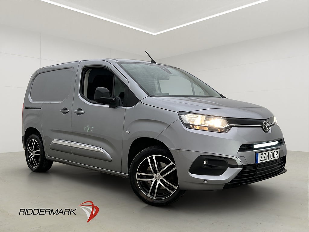 Toyota proace-city 1.5 Värmare Dragkrok B-Kamera CARPLAY