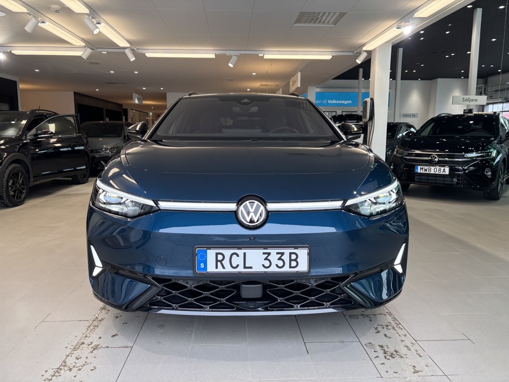 Volkswagen ID.7 GTX Tourer 340hk 2026, bild 3/55