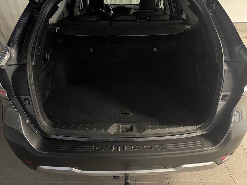 Subaru Outback 2.5 4WD XFuel Touring DRAG H&K Navi Elstolar Taklucka bild 18