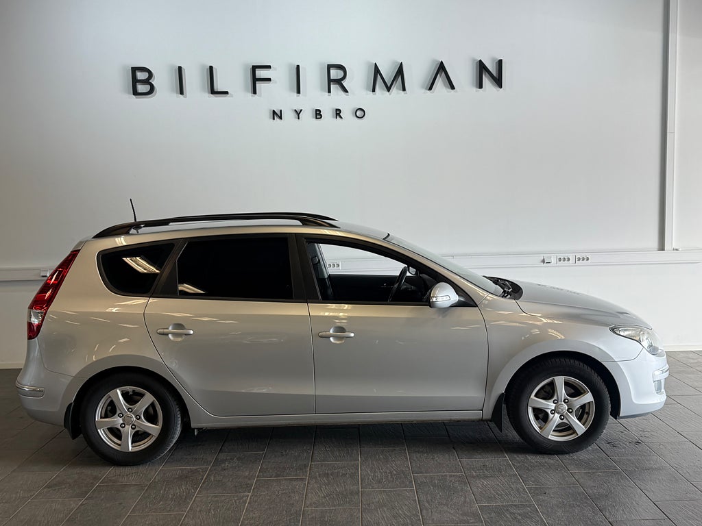 Hyundai i30 cw 1.6 Automat 