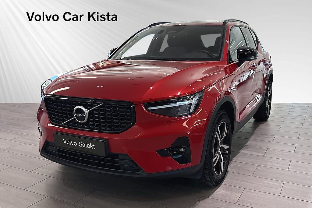 Volvo XC40 B4 FWD Bensin Plus Dark B-Kam H/K Blis Carplay