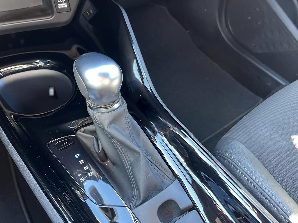 Toyota C-HR 2023 - miniatyr 14