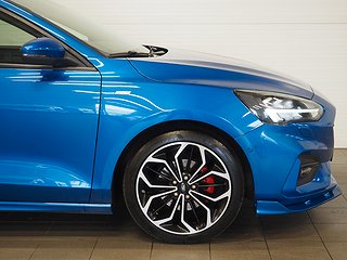 Halvkombi Ford Focus 8 av 25